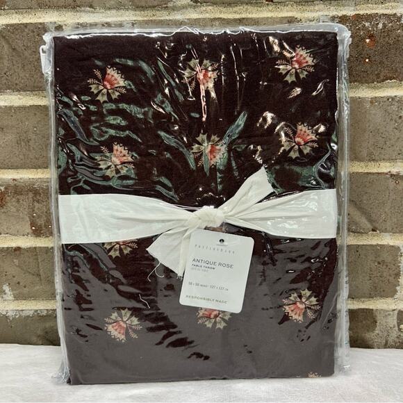 Pottery Barn Antique Rose Table Throw 50 x 50 Square Dining Room Plum Purple NWT - Picture 3 of 5